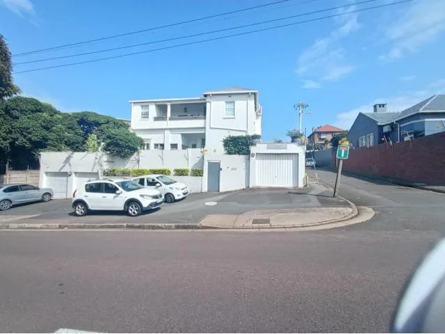 3 Bedroom Apartment / flat for sale in Musgrave