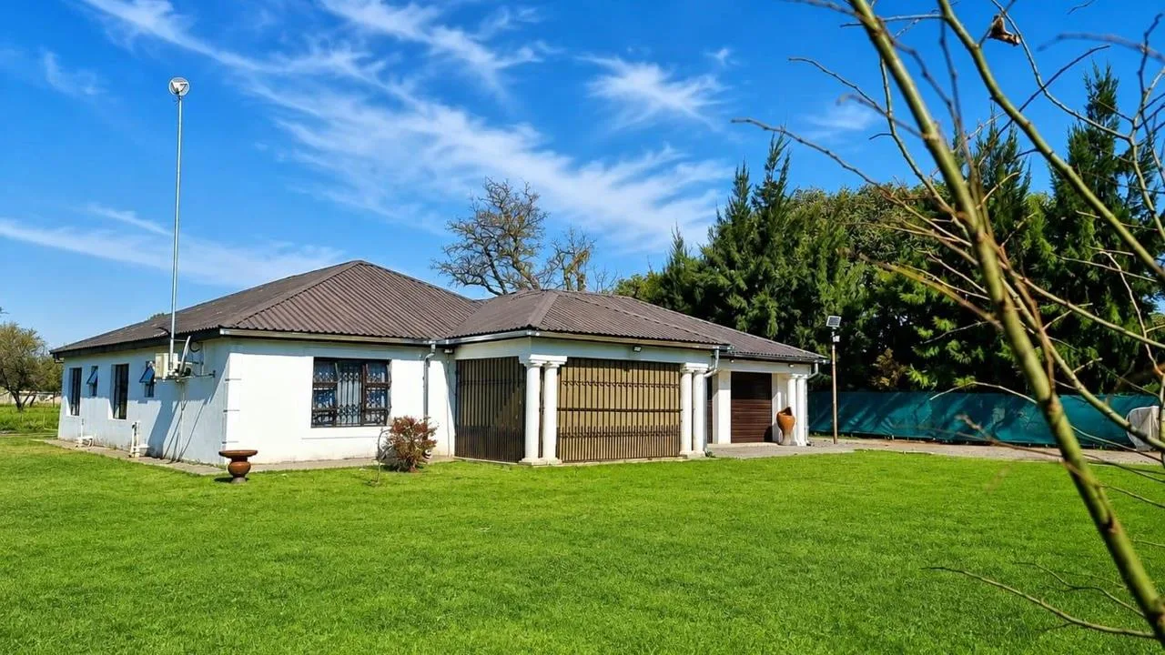3 Bedroom House for sale in Modimolle