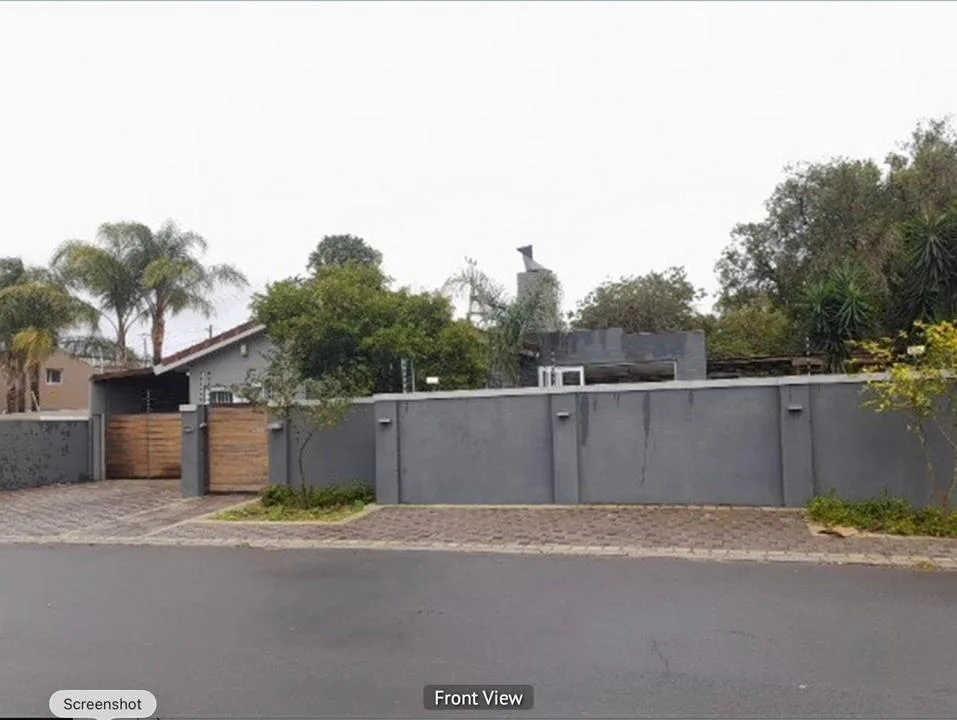 4 Bedroom House for sale in De Zoete Inval