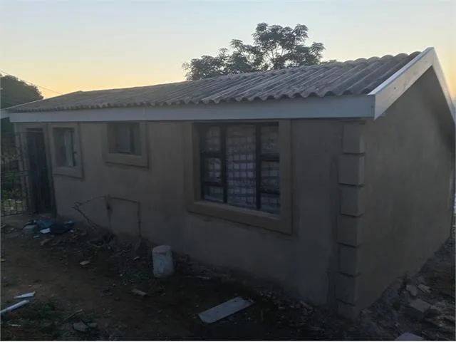 2 Bedroom House for sale in Umlazi J