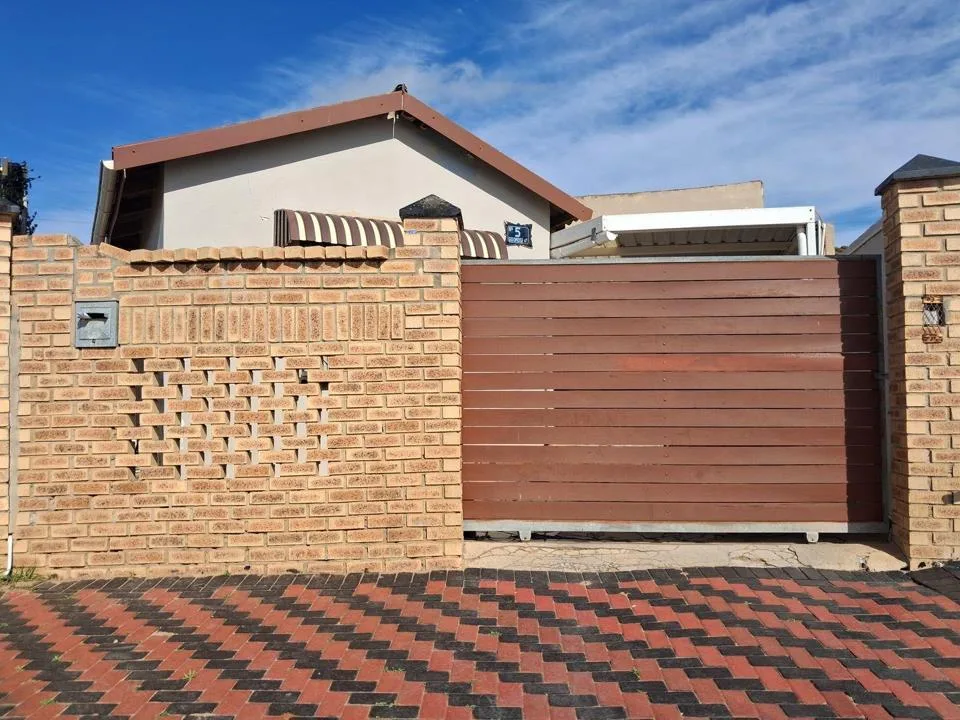 1 Bedroom House for sale in Zwide