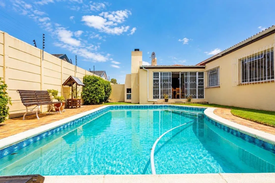 3 Bedroom House for sale in Panorama