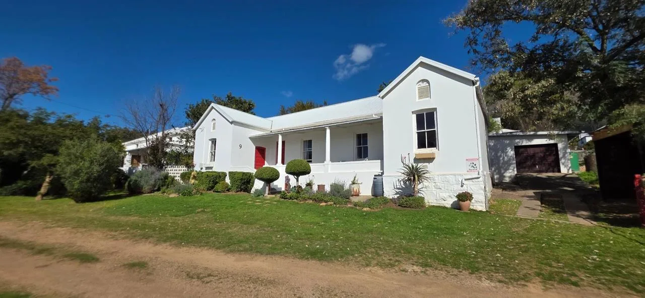 3 Bedroom House for sale in Riebeek West
