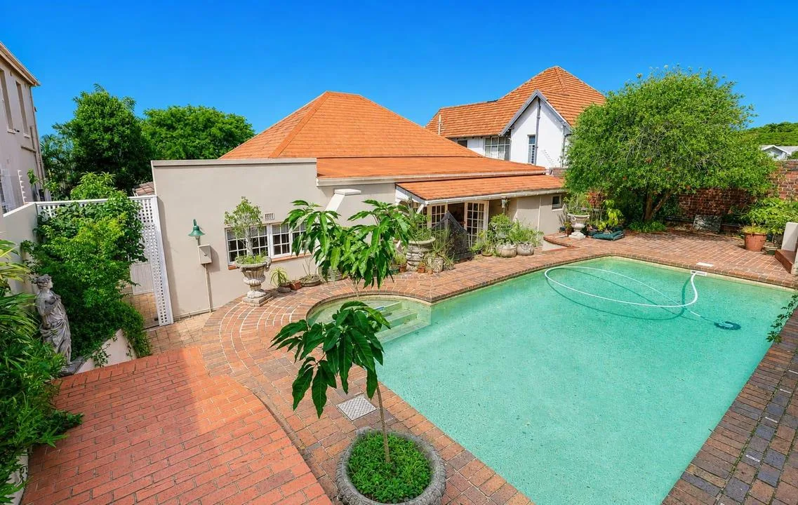4 Bedroom House for sale in Morningside