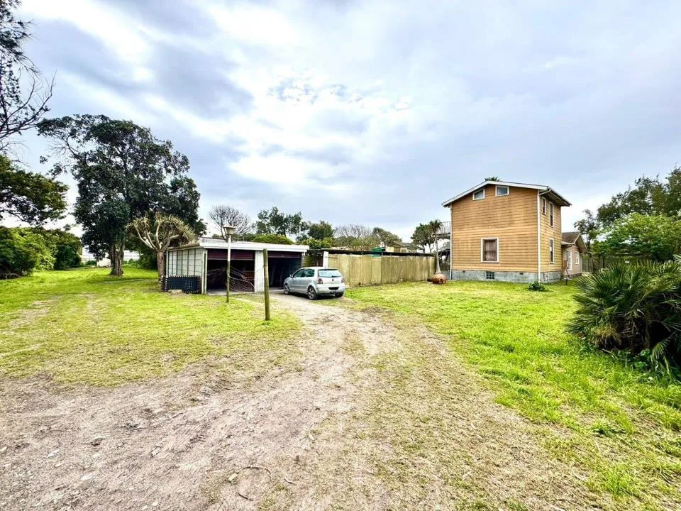 4 Bedroom House for sale in Schaapkraal