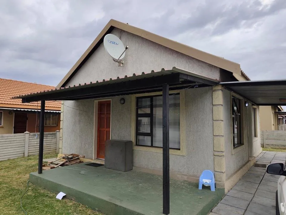 2 Bedroom House for sale in Freedom Park