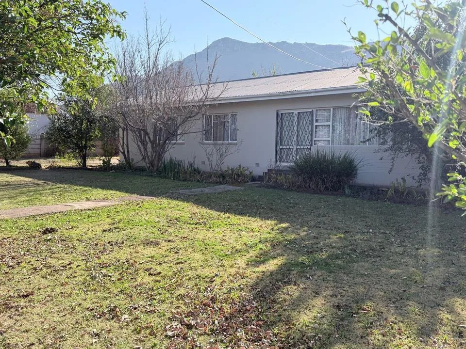 3 Bedroom House for sale in Bergsig