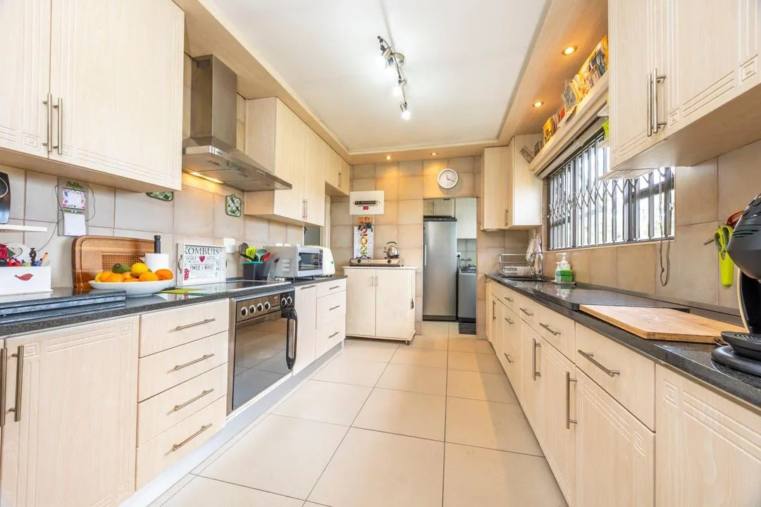 3 Bedroom House for sale in Sonnekuil