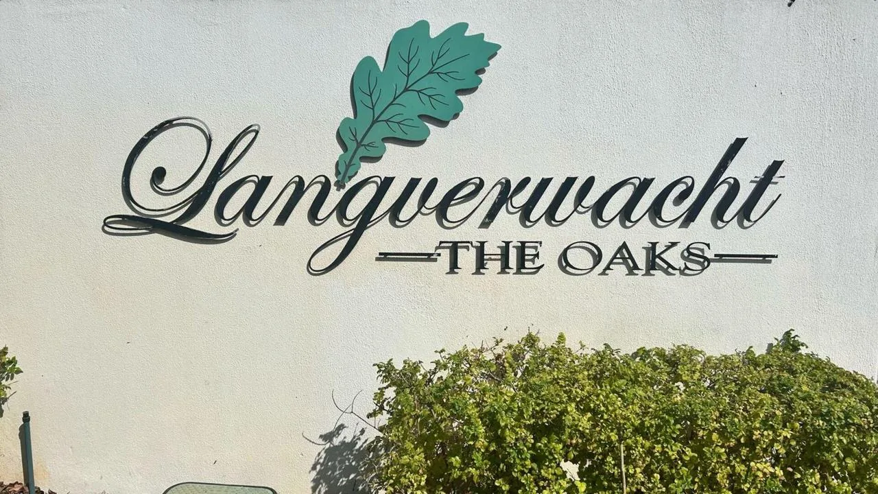 2 Bedroom Apartment / flat for sale in Silver Oaks