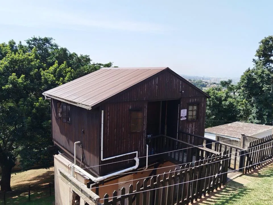 1 Bedroom House to rent in Montclair