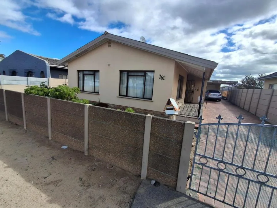 3 Bedroom House for sale in Eikendal