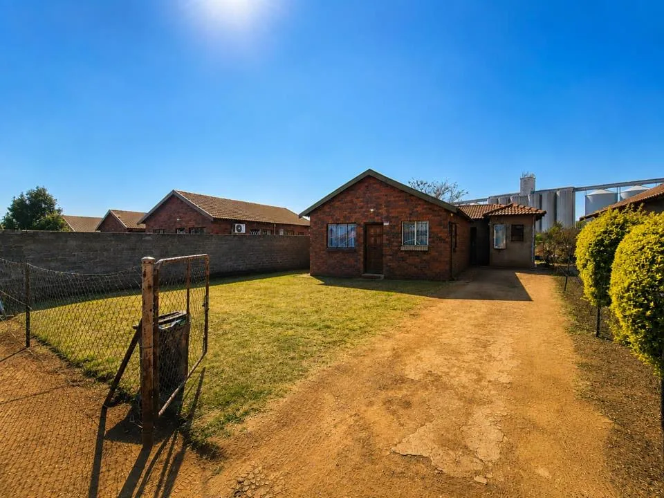 2 Bedroom House for sale in Northam