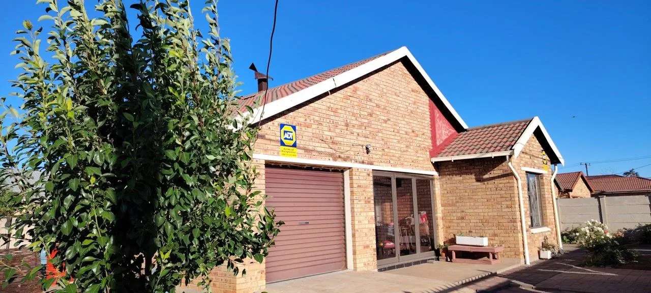 3 Bedroom House for sale in Grasslands