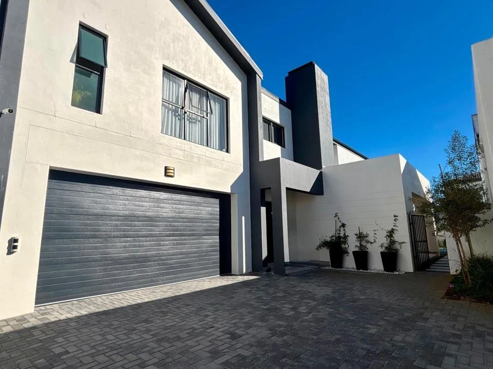 4 Bedroom House for sale in Sandown