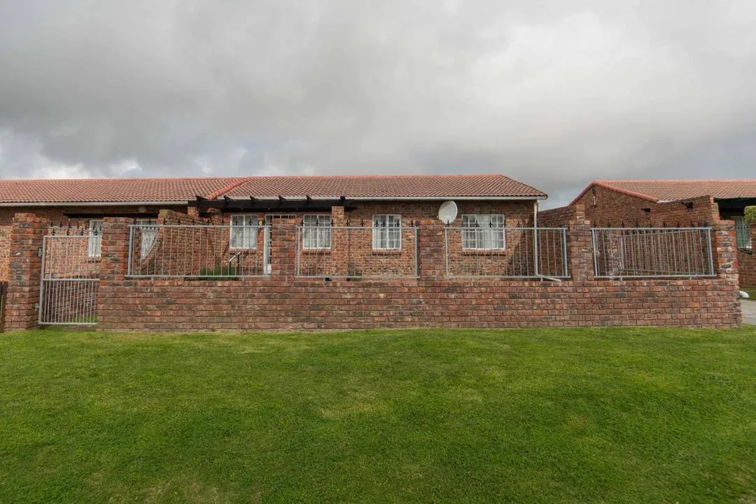 3 Bedroom Townhouse for sale in Kabega