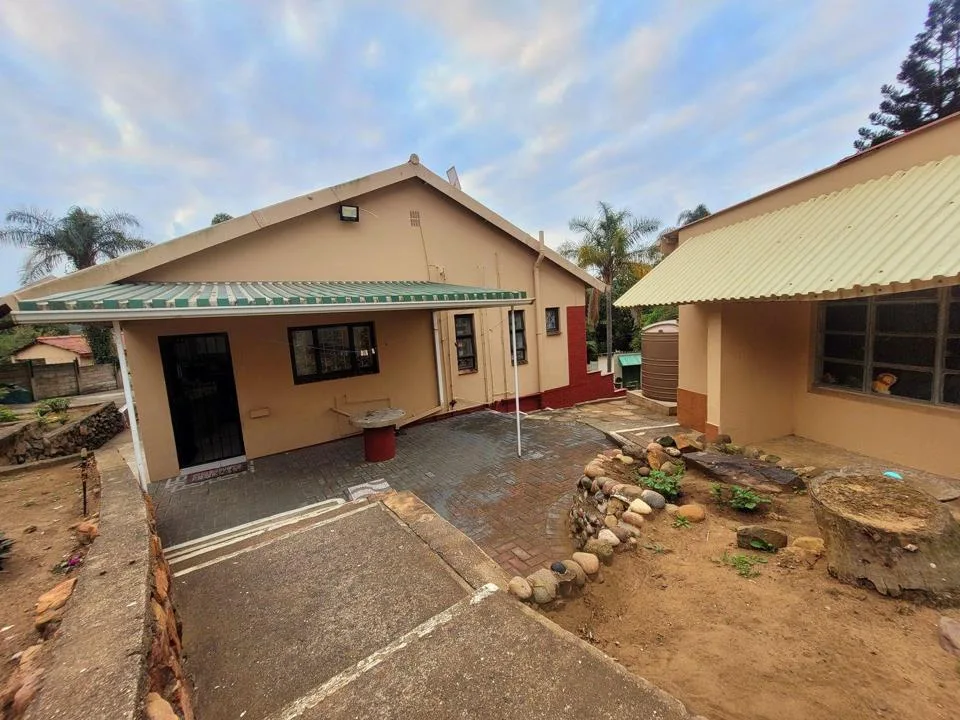 3 Bedroom House for sale in Umkomaas