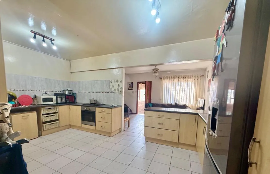 4 Bedroom House for sale in Algoa Park