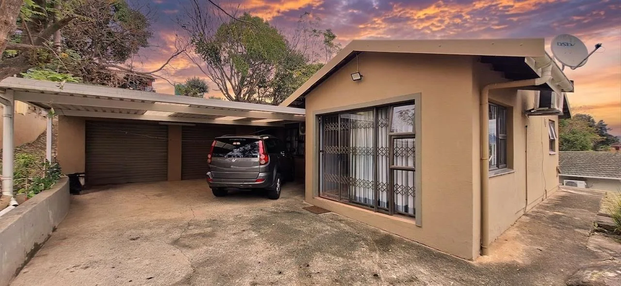 4 Bedroom House for sale in Southgate