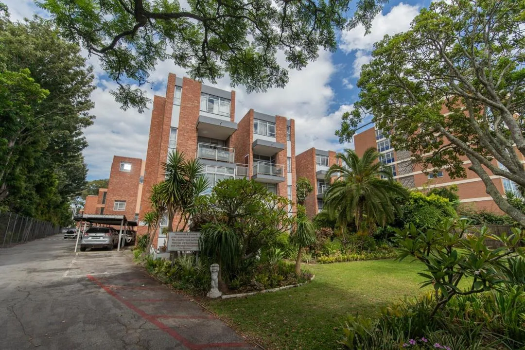 3 Bedroom Apartment / flat for sale in St Georges Park