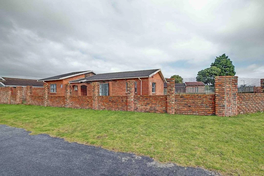 3 Bedroom House for sale in Rowallan Park