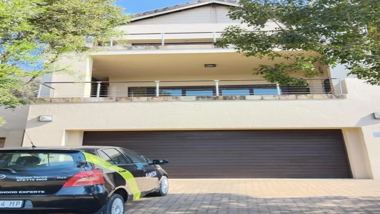 3 Bedroom Townhouse to rent in Steiltes