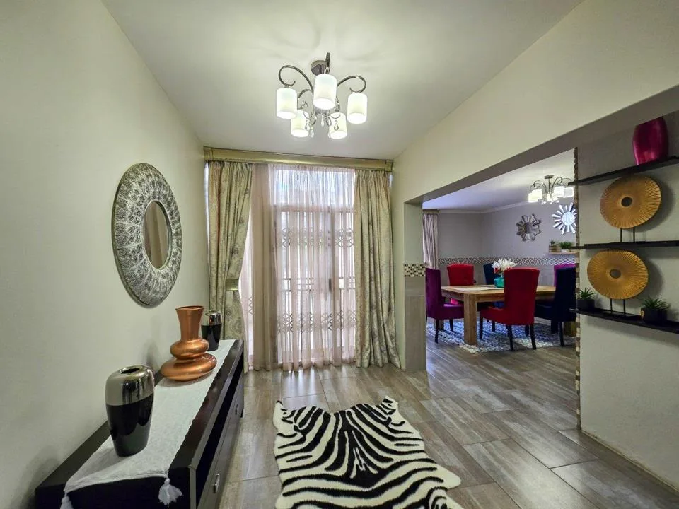 4 Bedroom House for sale in Bendor