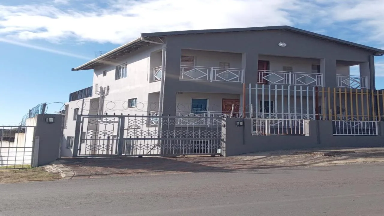 5 Bedroom House for sale in Sunford