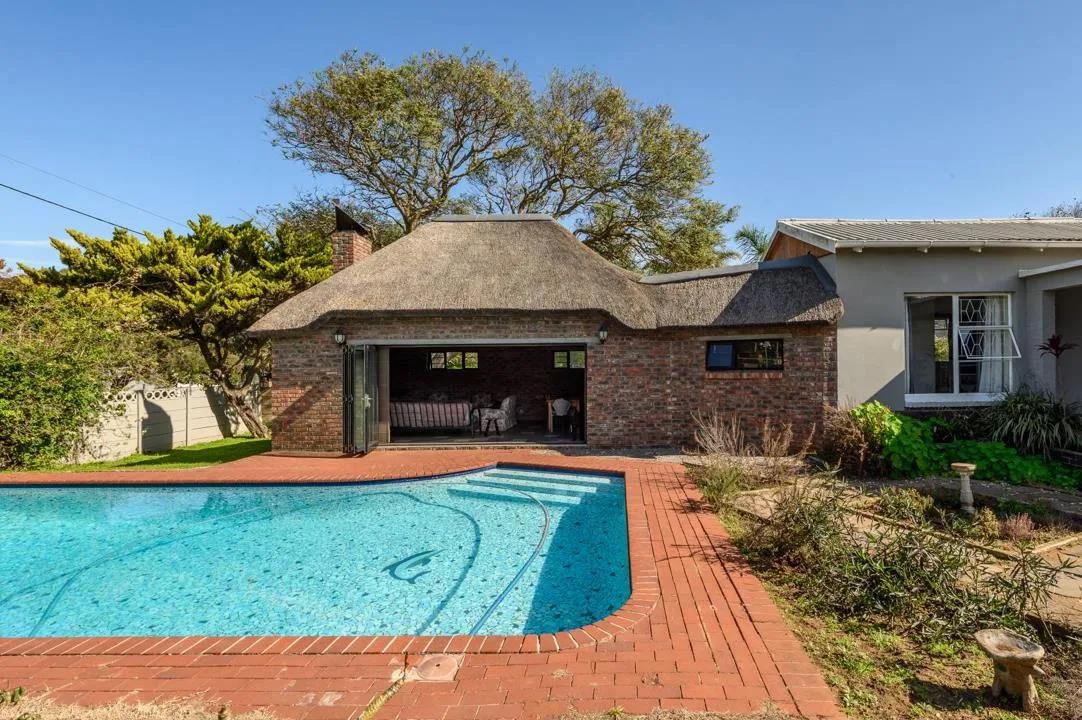 4 Bedroom House for sale in Walmer