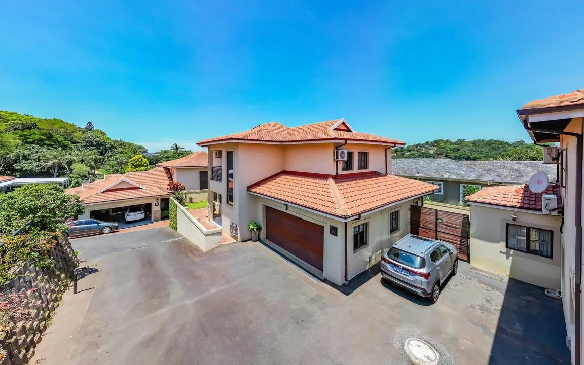 3 Bedroom Townhouse for sale in Beverley Hills