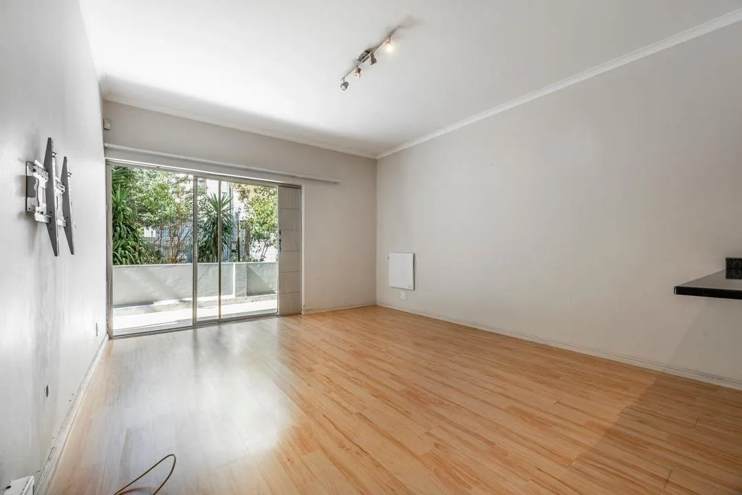 2 Bedroom Apartment / flat for sale in Oranjezicht