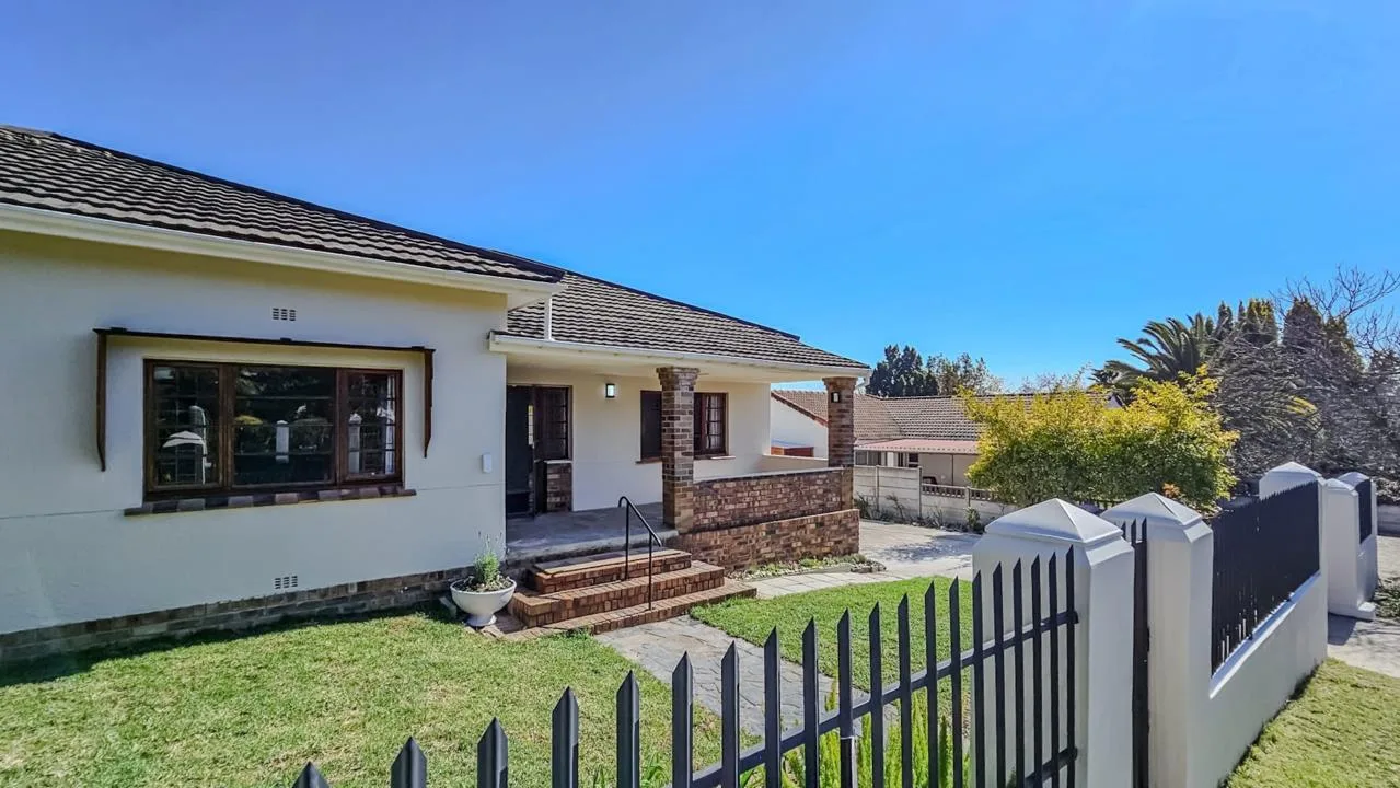4 Bedroom House for sale in Wellington Central