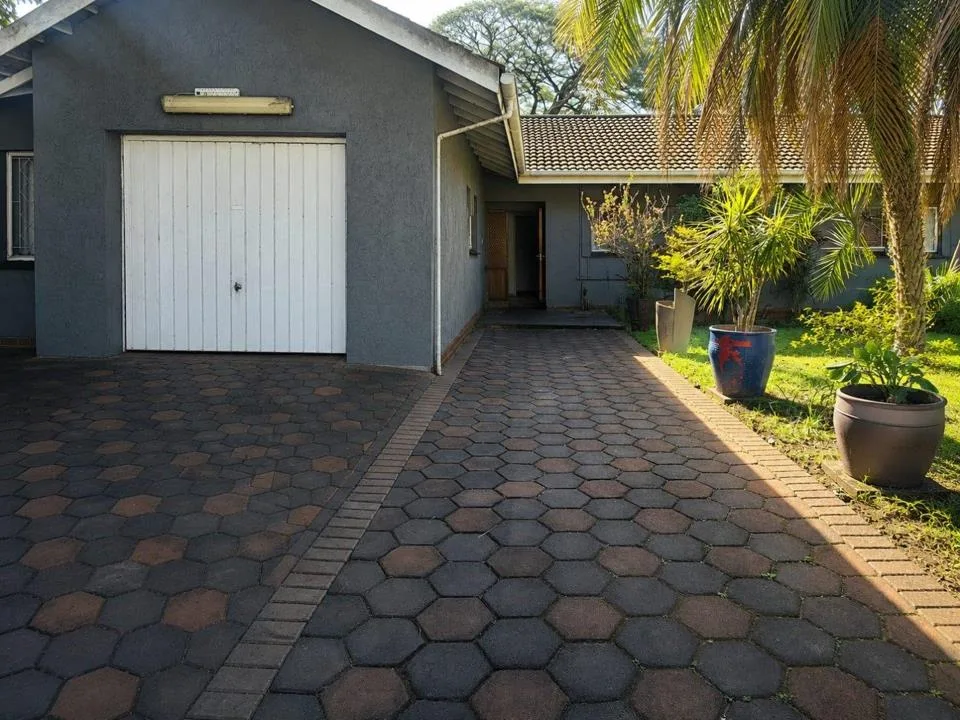 3 Bedroom House for sale in Arboretum