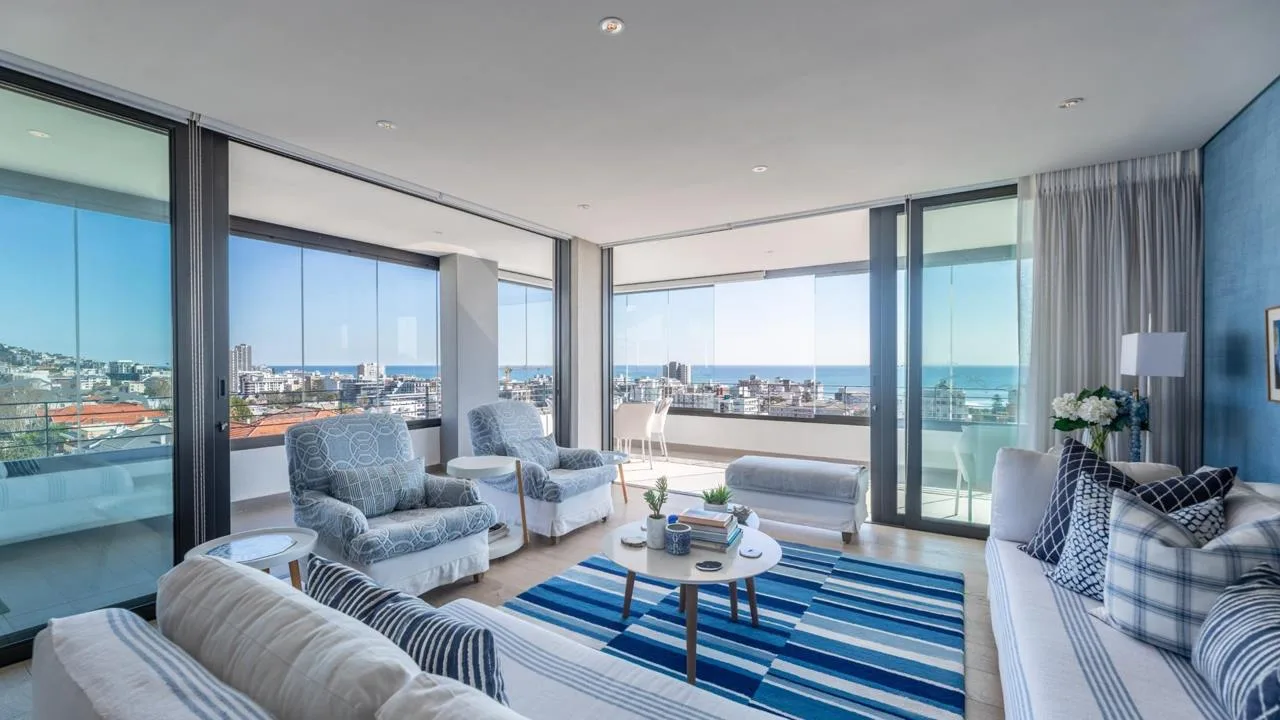 2 Bedroom Apartment / flat for sale in Sea Point