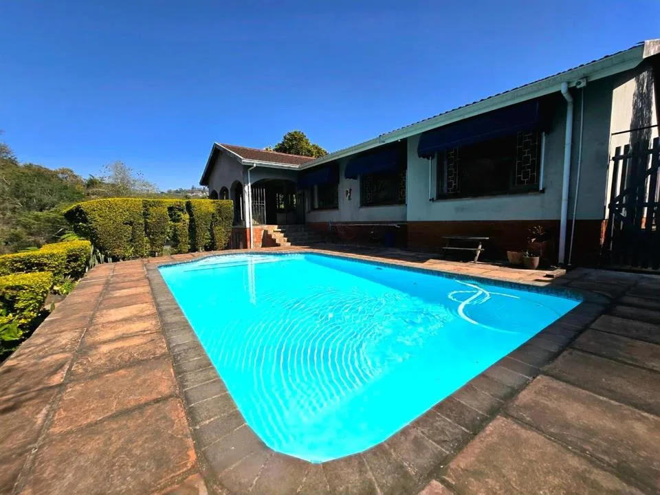 4 Bedroom House for sale in Escombe