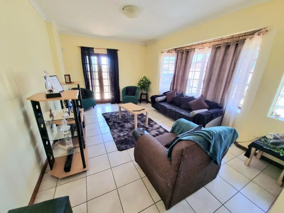 3 Bedroom House to rent in Humewood Extension