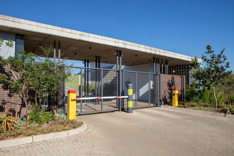 2 Bedroom Apartment / flat for sale in Riverside Park