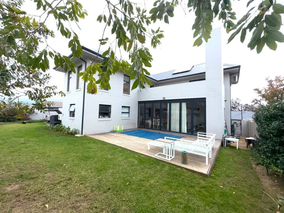 4 Bedroom House for sale in Kleine Parys 2