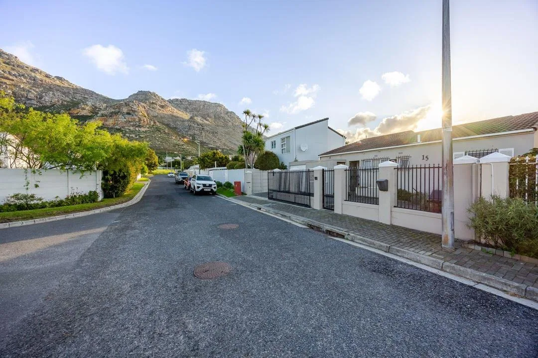 3 Bedroom House for sale in Lakeside