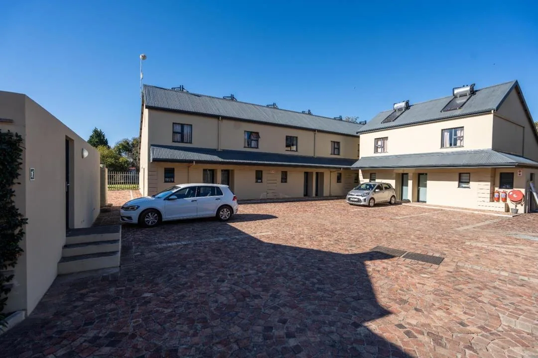 1 Bedroom Apartment / flat to rent in West Hill