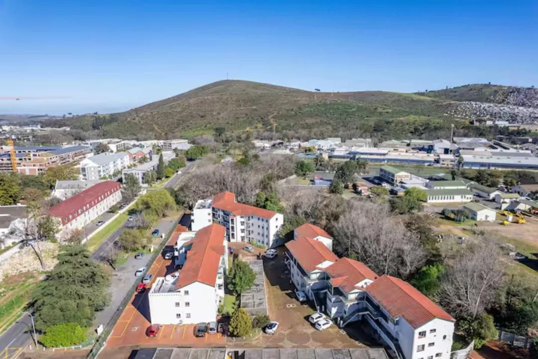 4 Bedroom Apartment / flat for sale in Stellenbosch Central