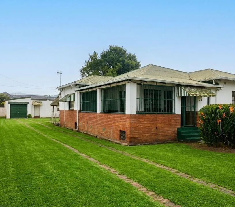 3 Bedroom House for sale in Manor