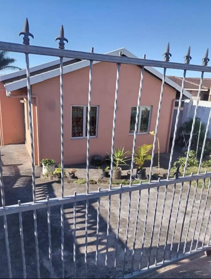 3 Bedroom House to rent in Trenance Park