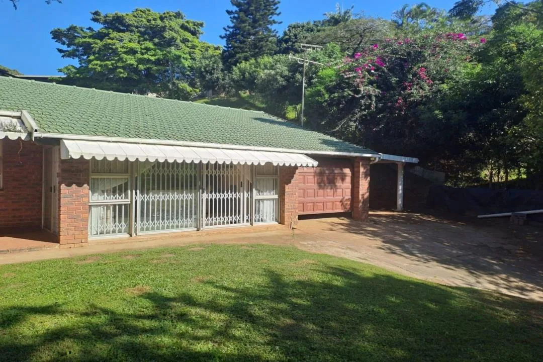 3 Bedroom House for sale in Amanzimtoti