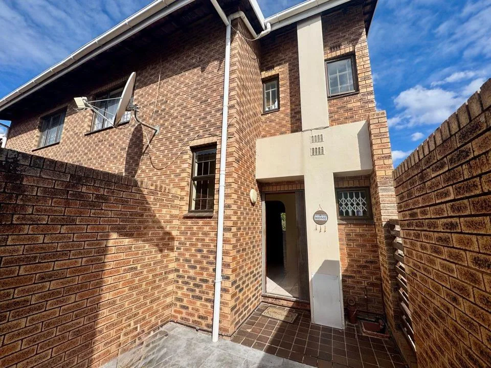 3 Bedroom Townhouse to rent in New Germany