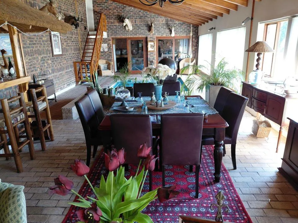 5 Bedroom House for sale in Heuwelkruin