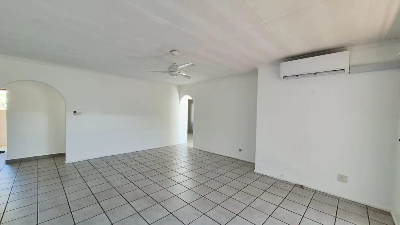 3 Bedroom Townhouse for sale in Sunningdale