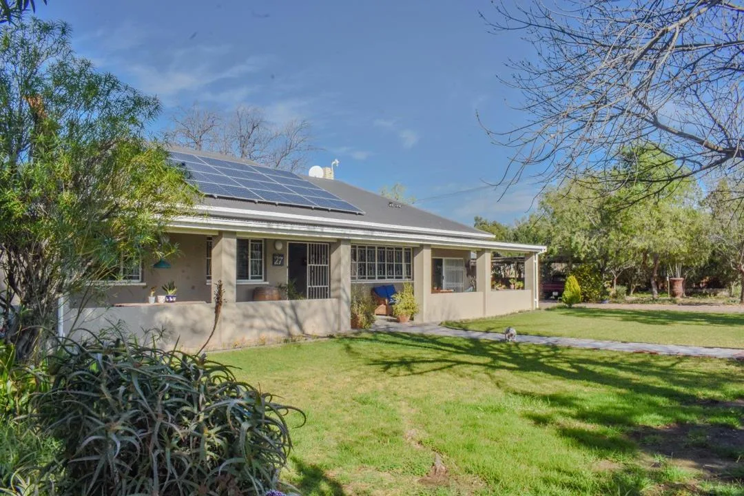 3 Bedroom House for sale in Hospital Hill