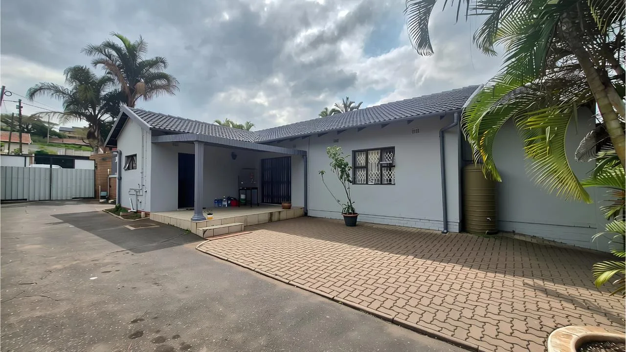 3 Bedroom House for sale in Escombe