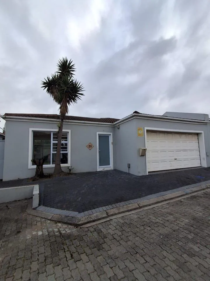 3 Bedroom House for sale in Parklands
