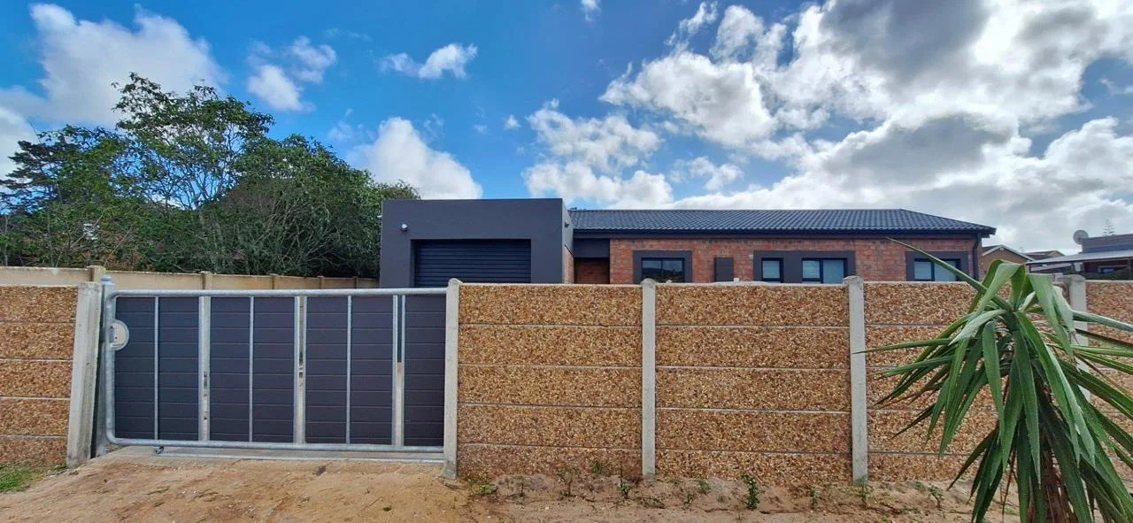 2 Bedroom House for sale in Albertinia